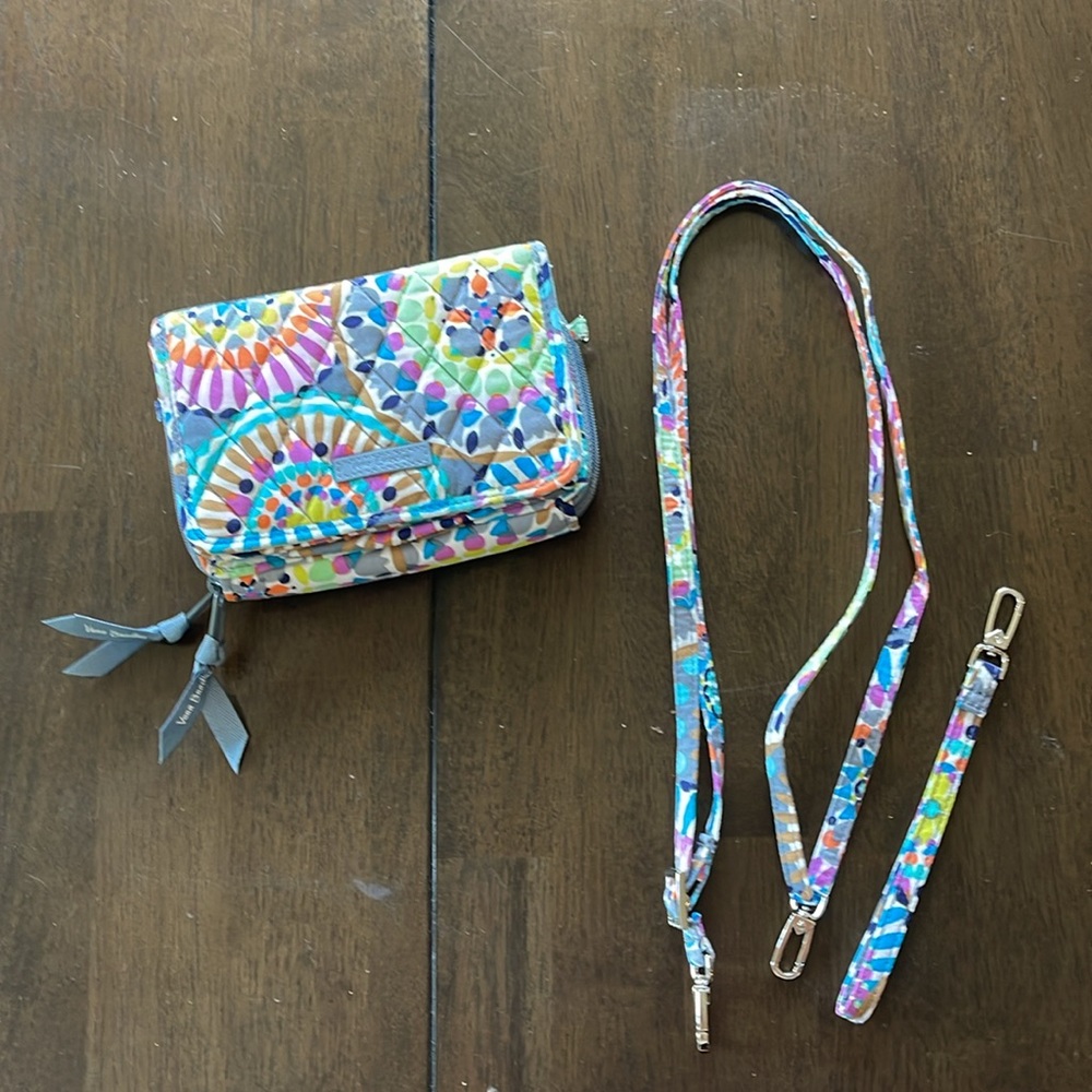 NWT! Vera Bradley Sunny Medallion RFID 3-n1 Crossbody - Picture 8 of 8
